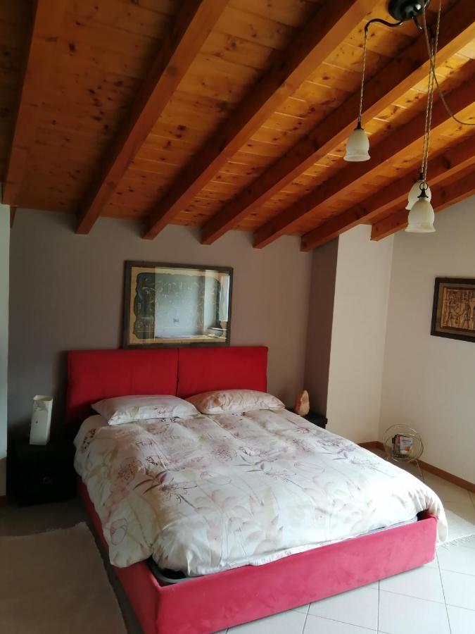 Casa Vacanze La Ca Del Cunfec 손드리오 외부 사진