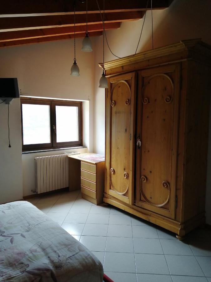 Casa Vacanze La Ca Del Cunfec 손드리오 외부 사진