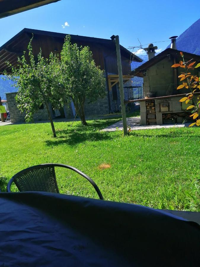 Casa Vacanze La Ca Del Cunfec 손드리오 외부 사진