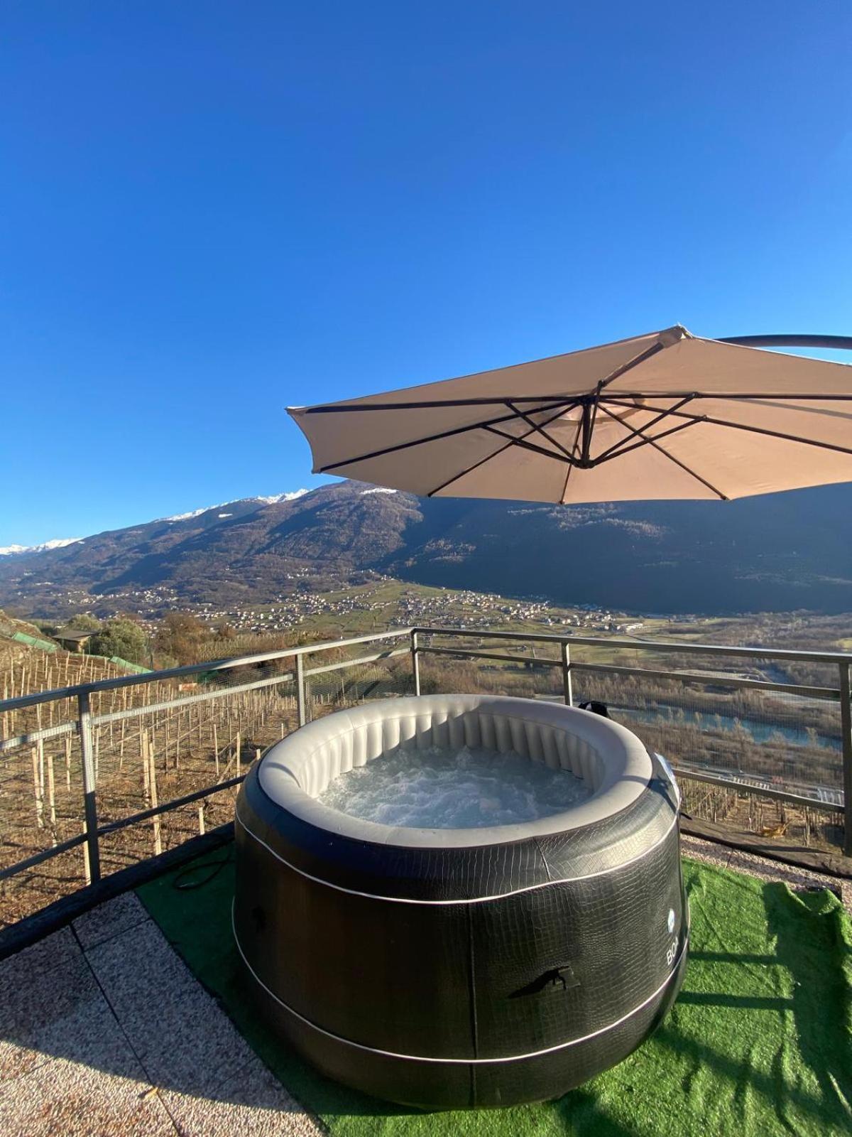 Casa Vacanze La Ca Del Cunfec 손드리오 외부 사진